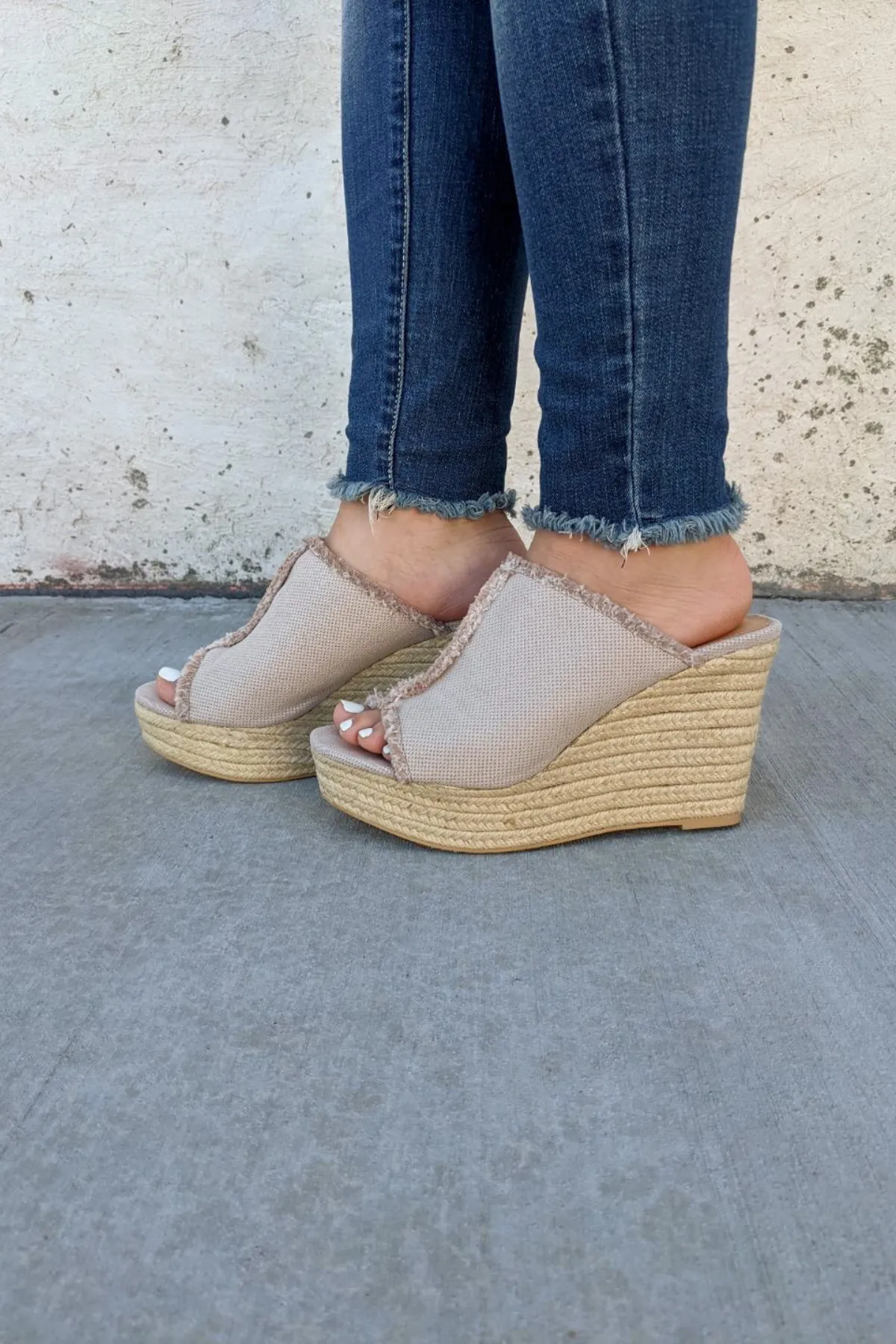 Bliss Linen Wedge