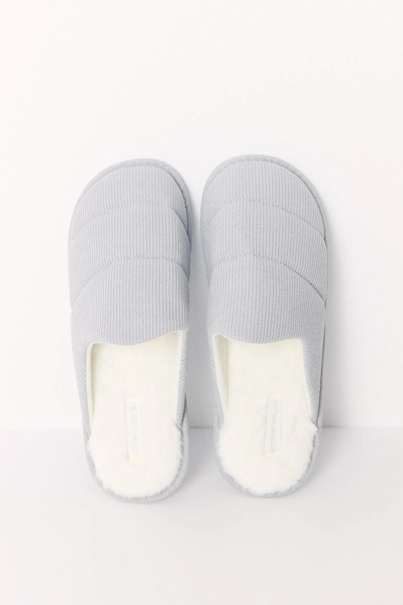 Closed gray house slippers