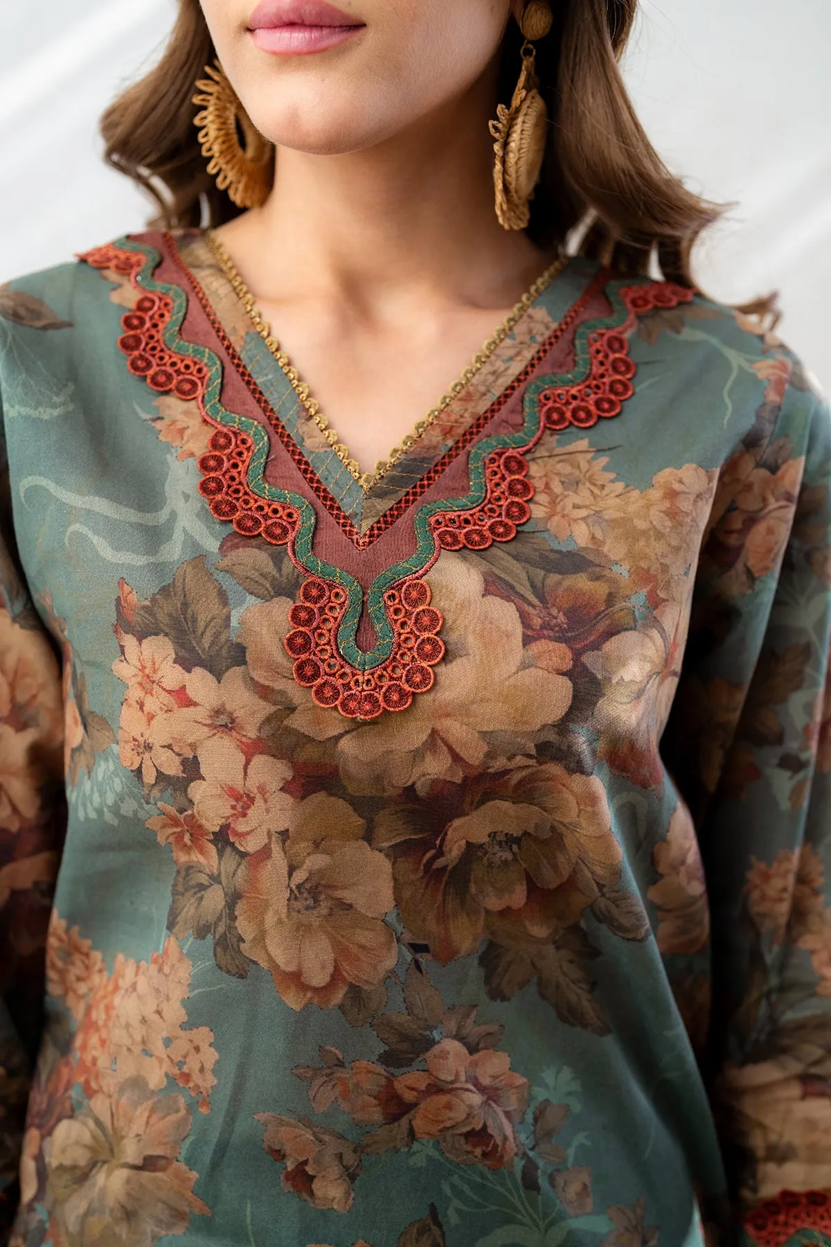EMBROIDERED PRINTED LAWN UF-4092