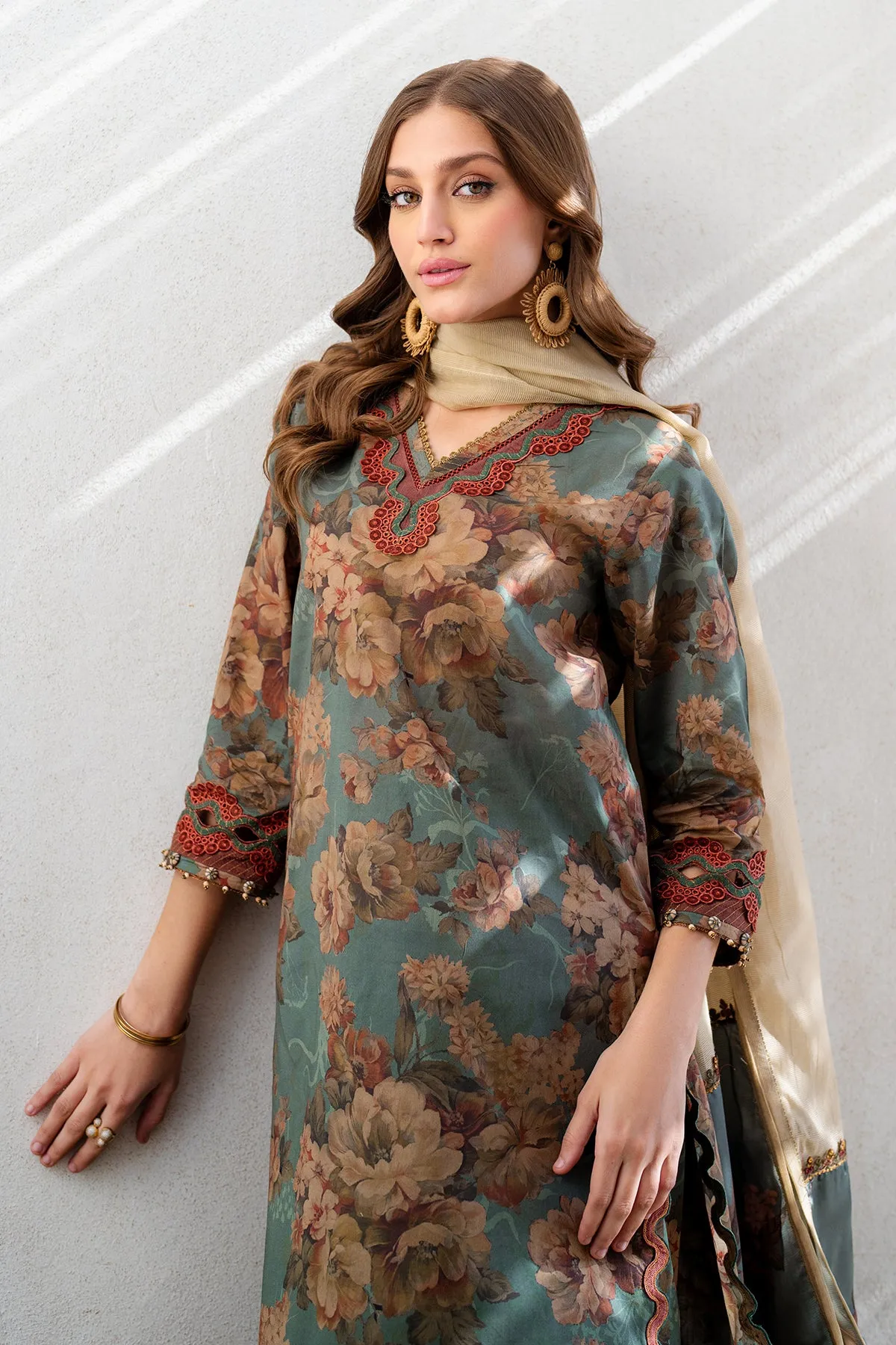 EMBROIDERED PRINTED LAWN UF-4092