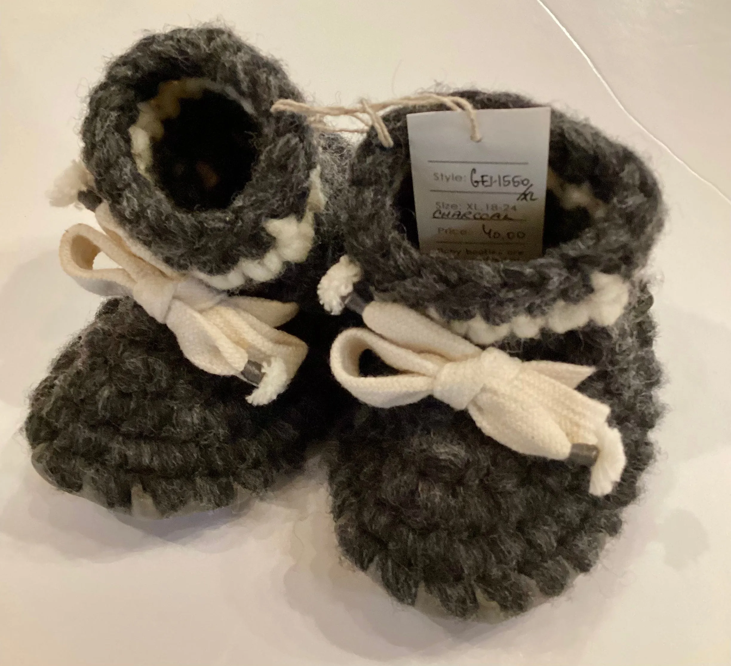 GE1-1663 Knit Toddler Booties