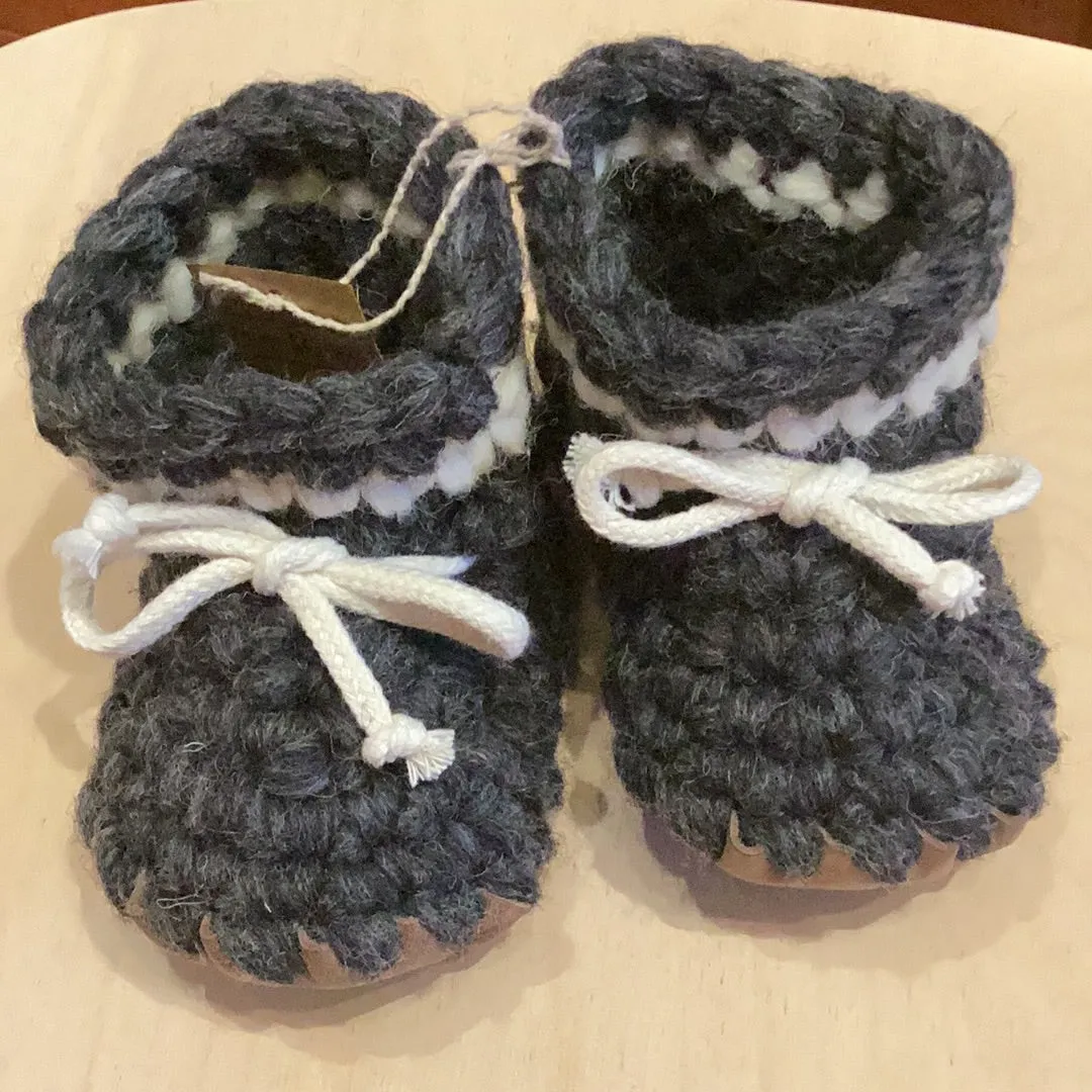 GE1-1663 Knit Toddler Booties