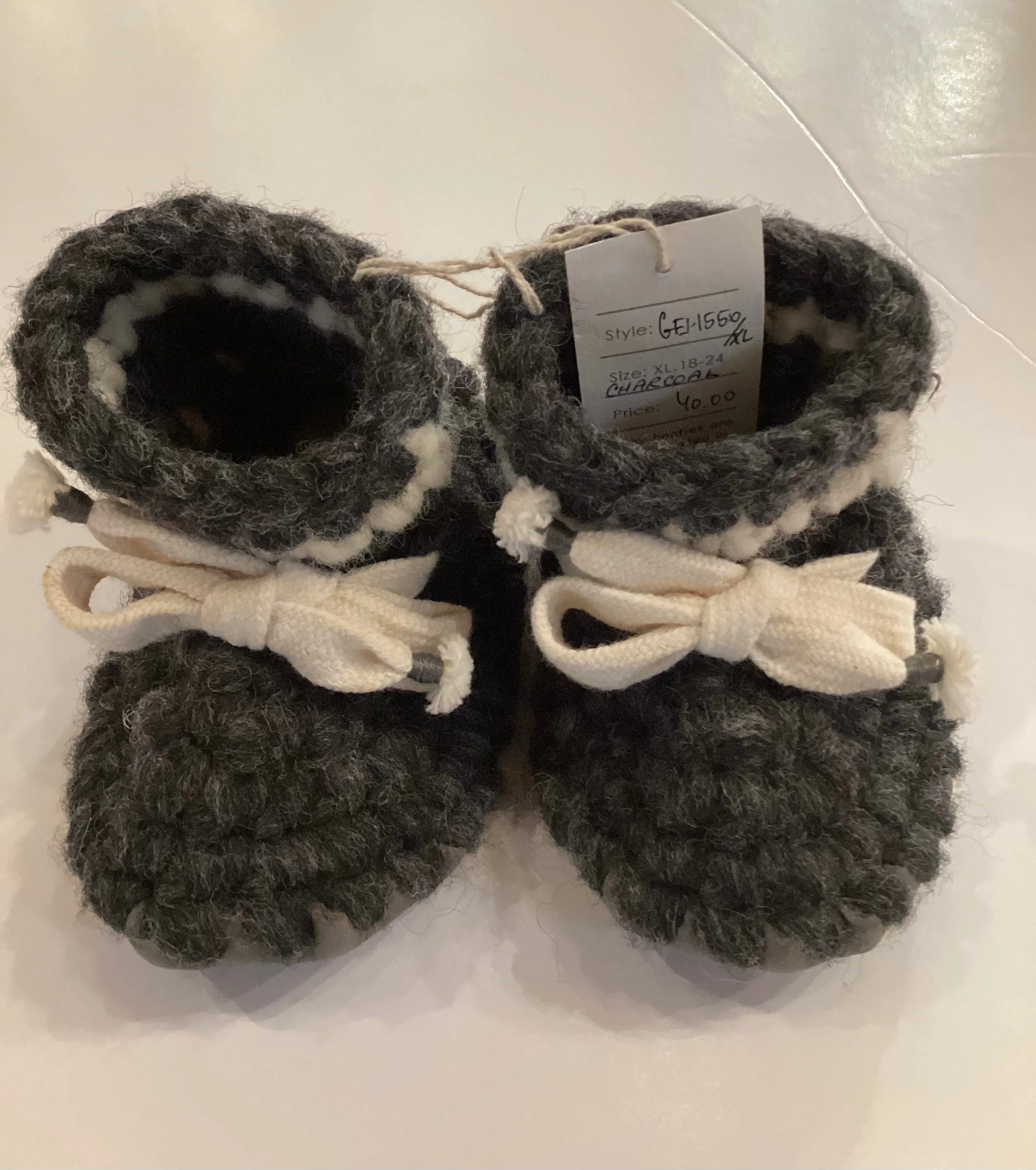 GE1-1663 Knit Toddler Booties