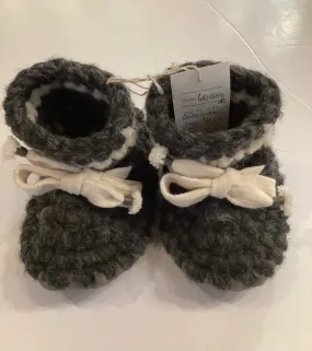 GE1-1663 Knit Toddler Booties