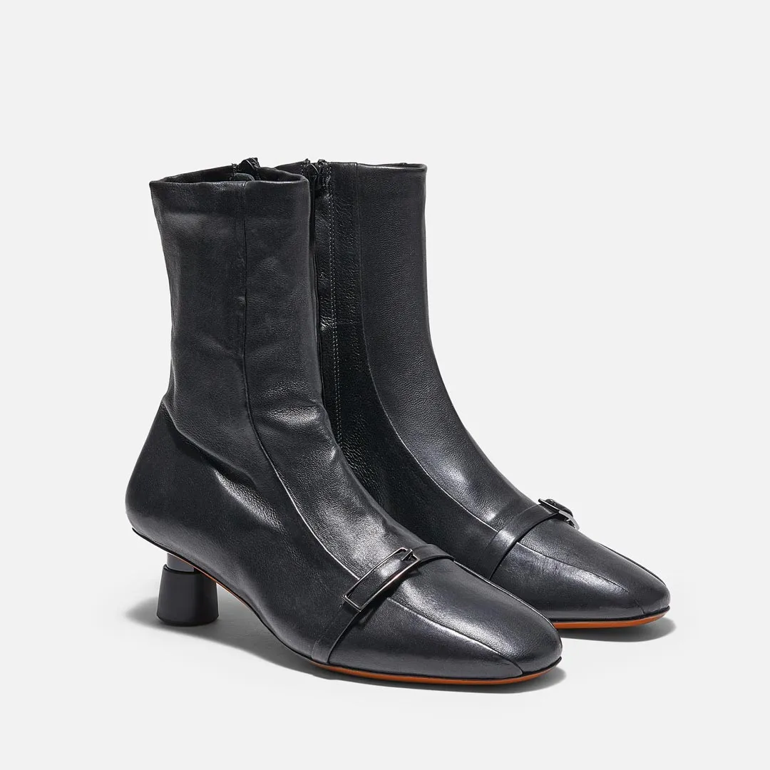 INJY, black || OUTLET