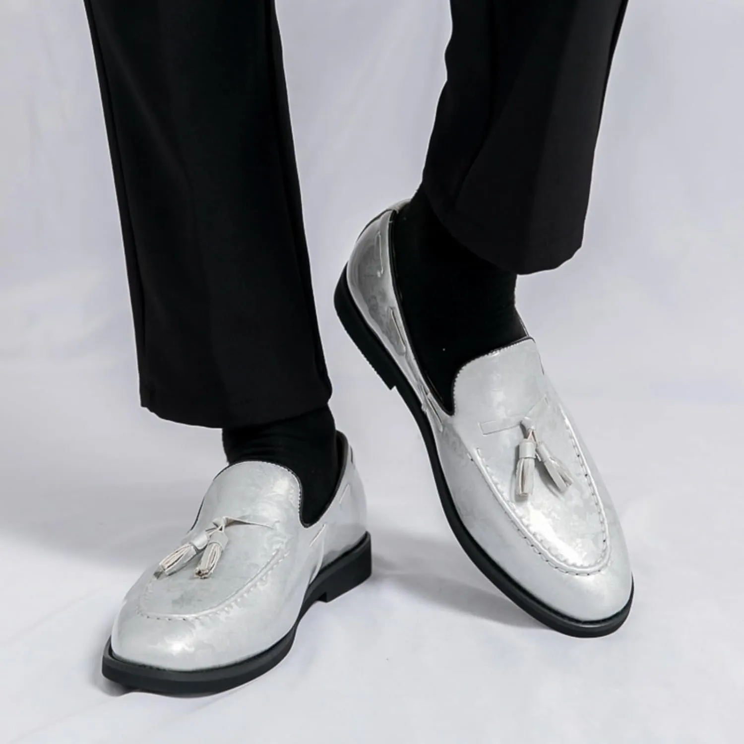 Mens Retro Printed Patent Leather Slip On Tassel Dress Loafers Low Top Round Toe Non-Slip Casual Penny Shoes for Formal Business Wedding Office