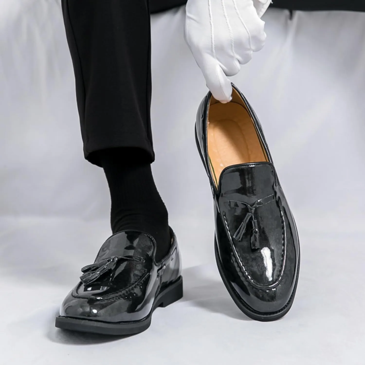 Mens Retro Printed Patent Leather Slip On Tassel Dress Loafers Low Top Round Toe Non-Slip Casual Penny Shoes for Formal Business Wedding Office