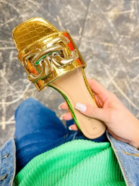 SLIP ON LEATHER GOLD CHAIN SANDALS IN GOLD METALLIC