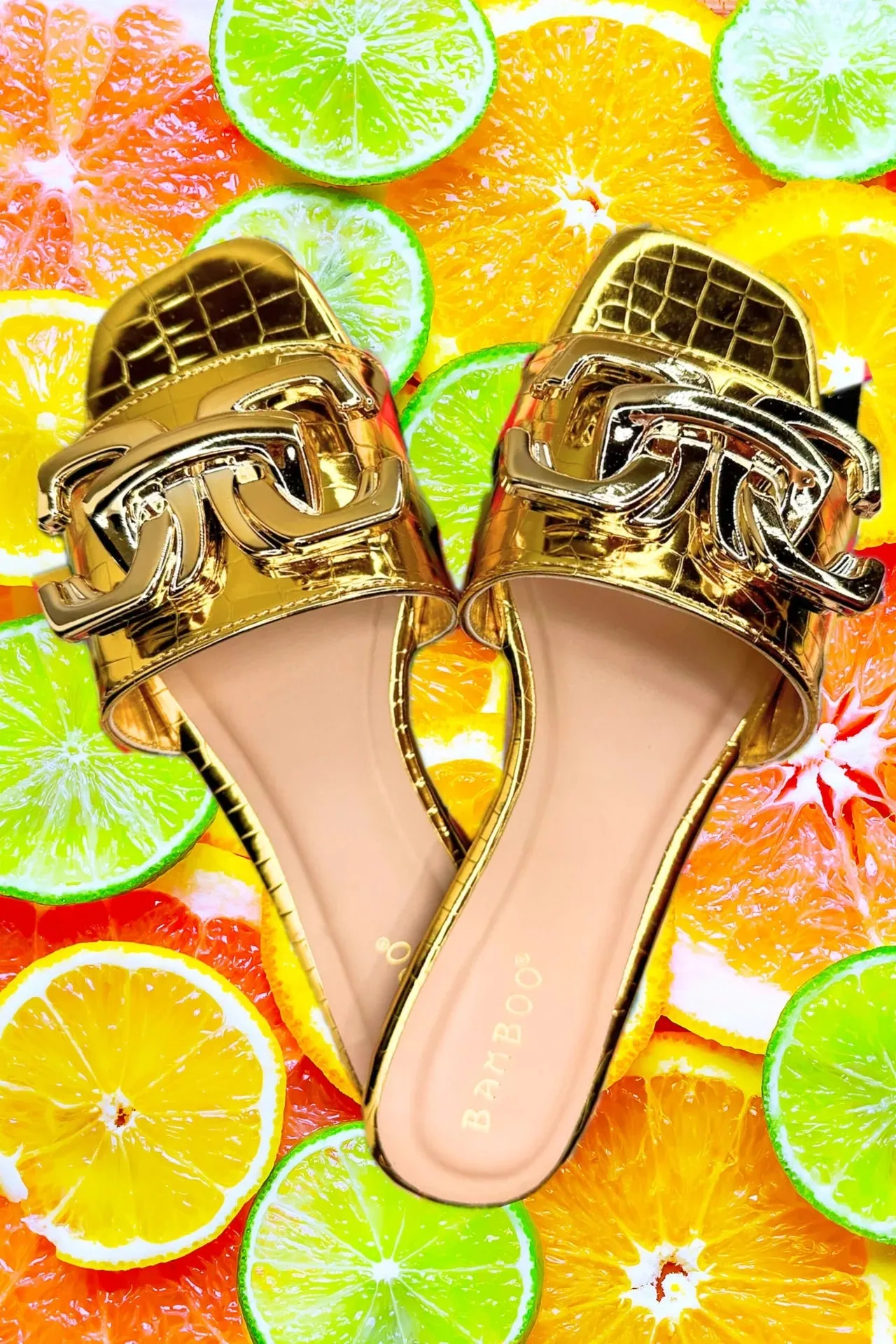 SLIP ON LEATHER GOLD CHAIN SANDALS IN GOLD METALLIC