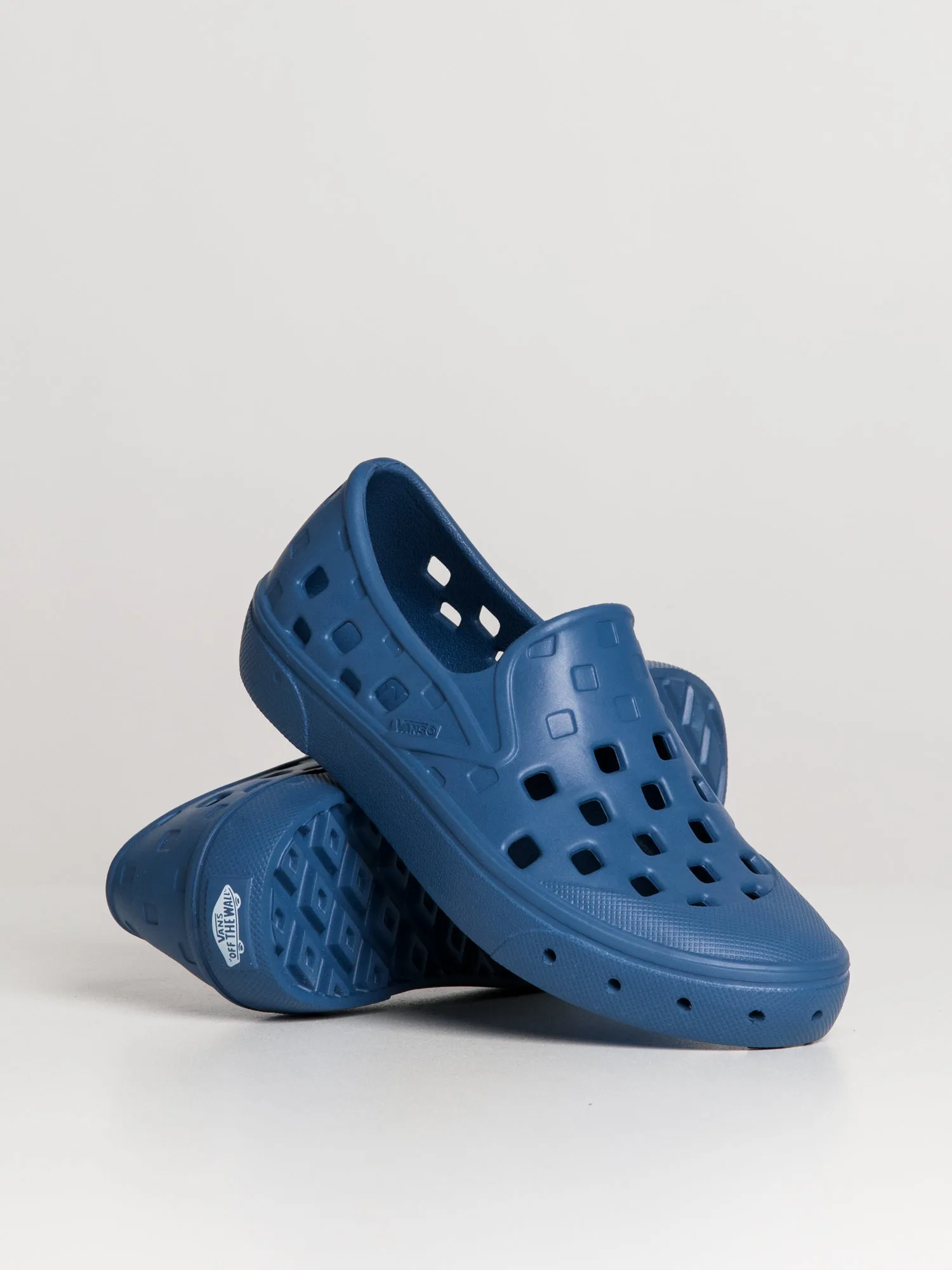 VANS KIDS TREK SLIP ON NAVY - CLEARANCE